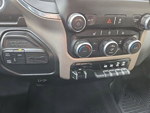 Used 2019 RAM 2500 Laramie image 20