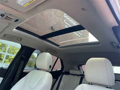 Used 2023 Buick Encore GX Essence w/ Experience Buick Package image 33