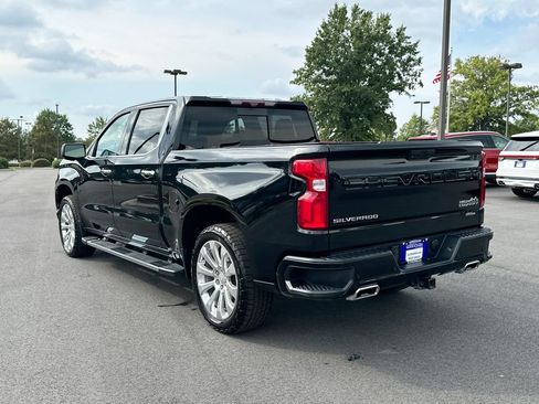 Used 2021 Chevrolet Silverado 1500 High Country w/ Technology Package AWD/4WD image 6