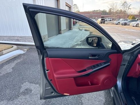 Certified 2023 Lexus IS 500 image 10