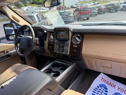 Used 2015 Ford F250 Lariat w/ Chrome Package image 73