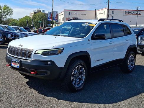 Used 2022 Jeep Cherokee Trailhawk w/ Premium Leather Package image 3