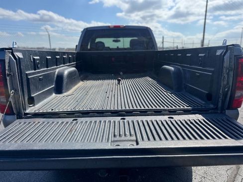 Used 2007 Chevrolet Silverado 2500 LT w/ Heavy-Duty Power Package image 11