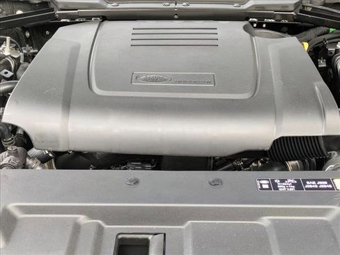 New 2026 Land Rover Defender 110 S image 19