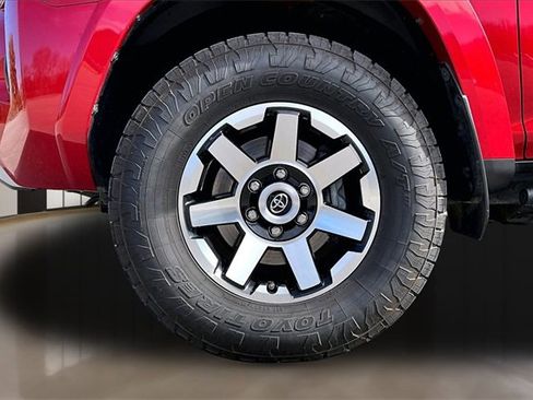Used 2021 Toyota 4Runner TRD Off-Road Premium w/ Moonroof Package image 29