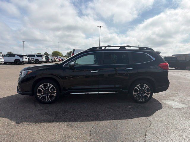 Used 2023 Subaru Ascent Touring AWD/4WD image 4