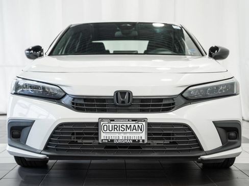 Used 2024 Honda Civic Sport image 2