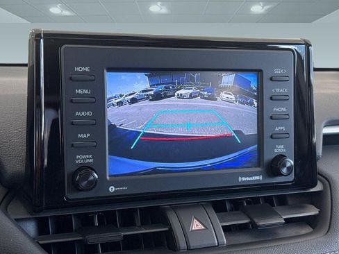 Used 2021 Toyota RAV4 XLE w/ Convenience Package FWD image 20