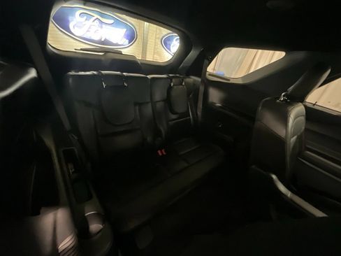 Used 2020 Ford Explorer Limited AWD/4WD image 15