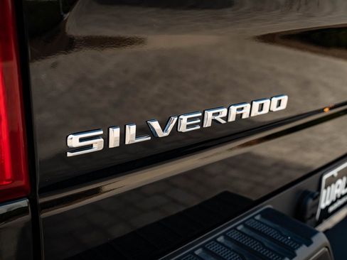Used 2024 Chevrolet Silverado 1500 W/T w/ WT Value Package image 17