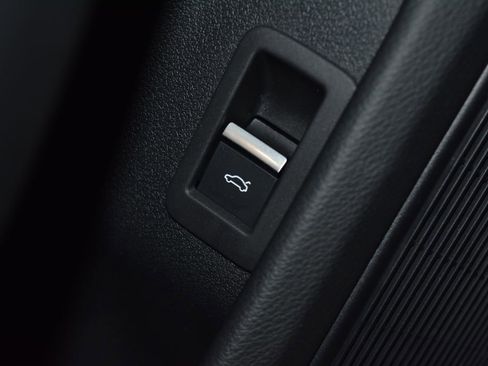 Used 2021 Audi A4 2.0T Premium Plus w/ Premium Plus Package image 7