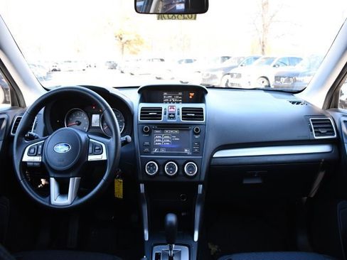 Used 2017 Subaru Forester 2.5i w/ Alloy Wheel Package image 13