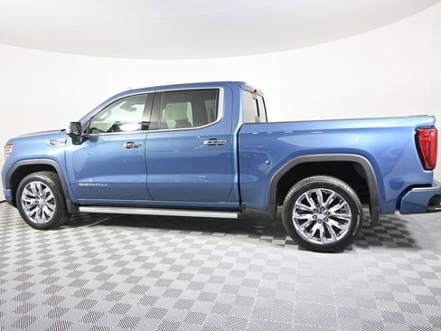 Used 2024 GMC Sierra 1500 Denali image 3