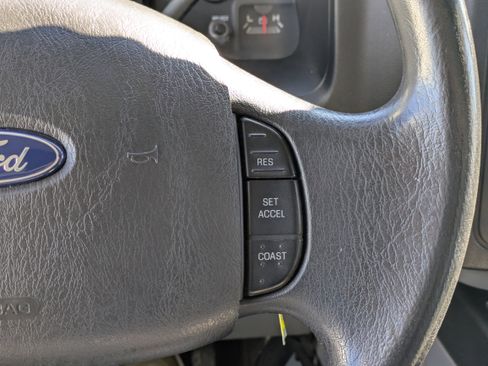 Used 2013 Ford E-350 and Econoline 350 Super Duty w/ Payload Pkg image 21