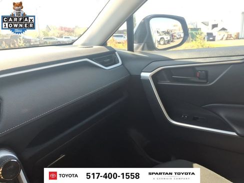 Used 2025 Toyota RAV4 LE AWD/4WD image 23
