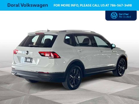 Certified 2022 Volkswagen Tiguan SE image 8