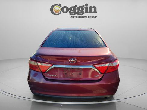 Used 2016 Toyota Camry LE FWD image 4
