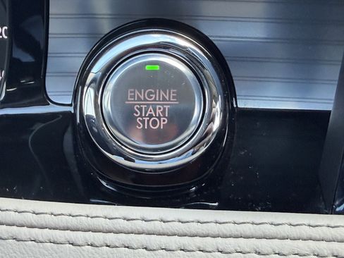Used 2022 Lincoln Corsair FWD image 24