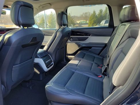 Used 2024 Lincoln Nautilus Reserve w/ Equipment Group 202A image 20