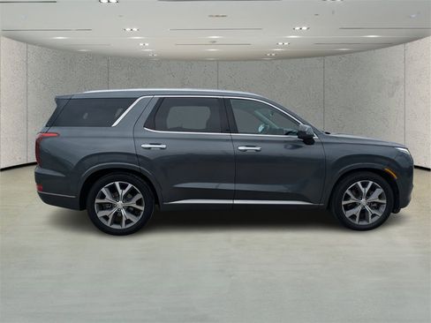 Used 2021 Hyundai Palisade Limited image 2