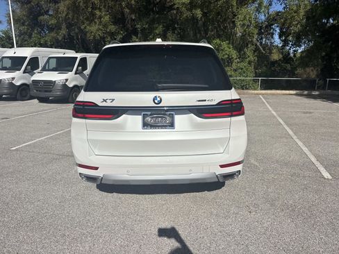 New 2026 BMW X7 xDrive40i image 5