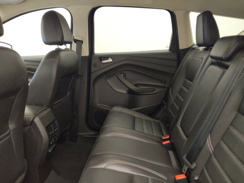 Used 2017 Ford Escape Titanium w/ Equipment Group 301A AWD/4WD image 18