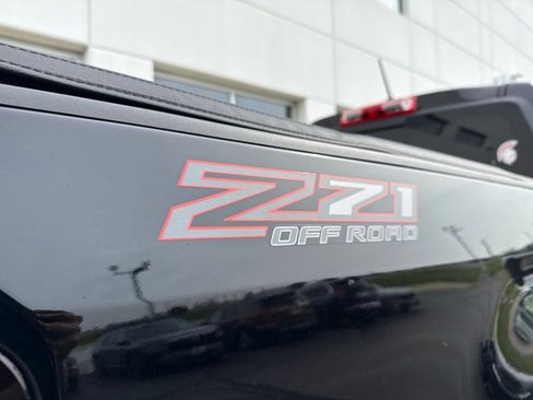 Used 2021 Chevrolet Colorado Z71 AWD/4WD image 5