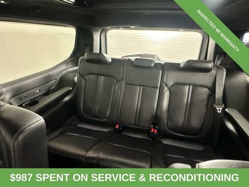 Certified 2022 Jeep Wagoneer Series III w/ Premium Group I AWD/4WD image 18