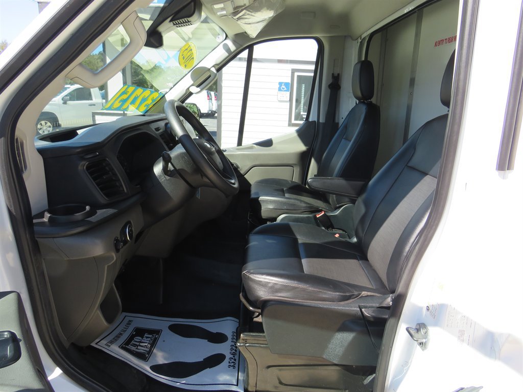 Used 2023 Ford Transit 350 DRW RWD image 4