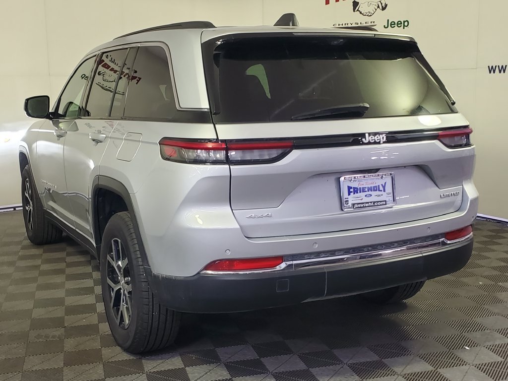 Used 2025 Jeep Grand Cherokee Limited w/ Luxury Tech Group II AWD/4WD image 4