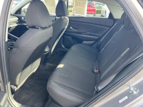 Used 2021 Hyundai Elantra Blue image 20