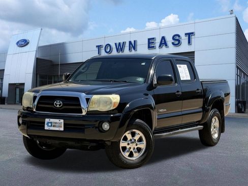 Used 2006 Toyota Tacoma PreRunner RWD image 1