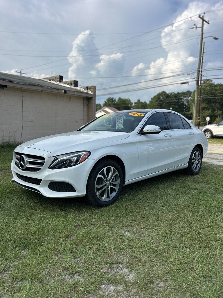 Used 2015 Mercedes-Benz C 300 4MATIC Sedan image 1