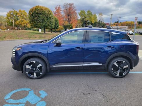 New 2026 Nissan Kicks SR w/ Cold Weather Package image 9