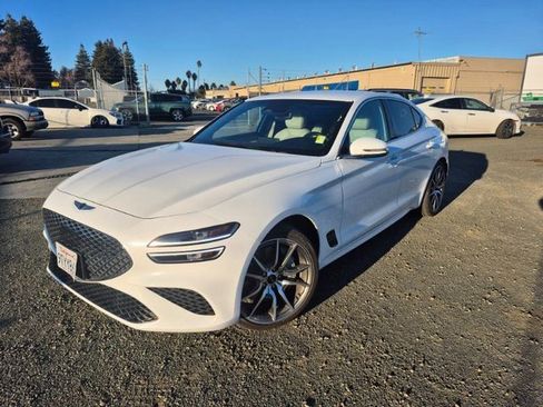 Used 2024 Genesis G70 2.5T image 4