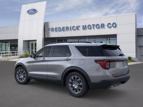 New 2026 Ford Explorer Active w/ Active Comfort Package image 4