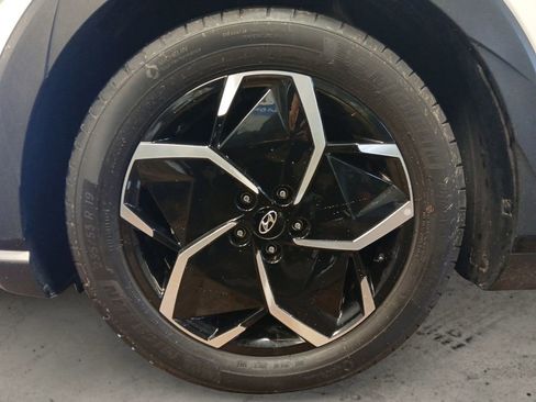 Used 2024 Hyundai Ioniq 5 SEL image 14