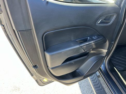 Used 2019 Chevrolet Colorado LT w/ LT Convenience Package image 21