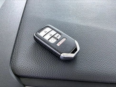 Used 2020 Honda Civic EX image 32