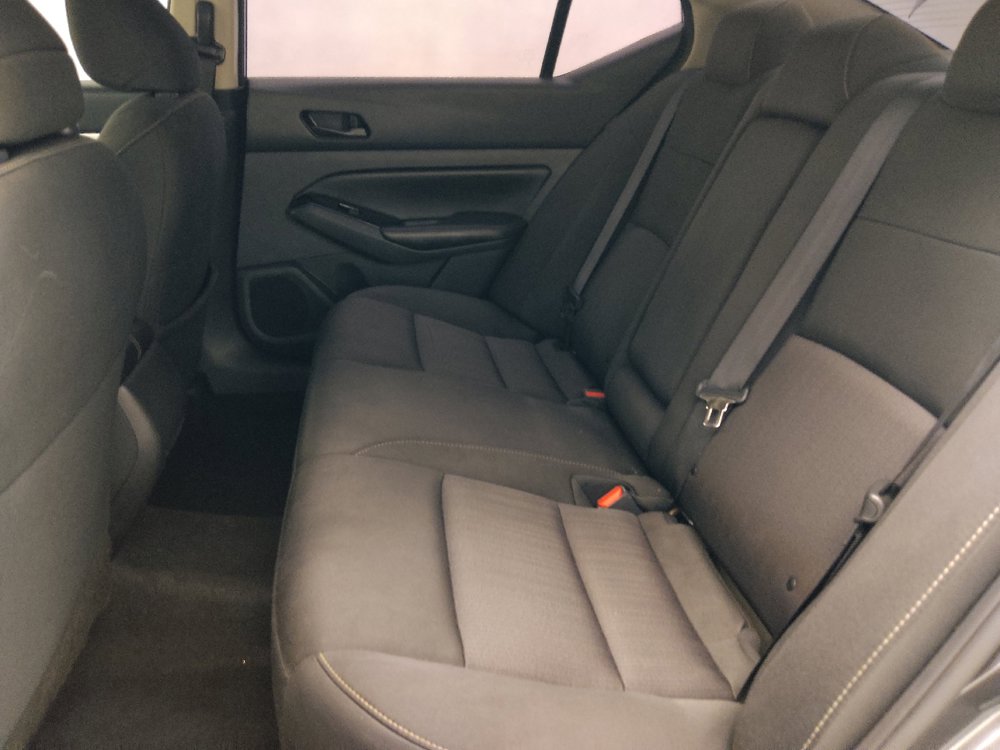 Used 2023 Nissan Altima 2.5 SV FWD image 19