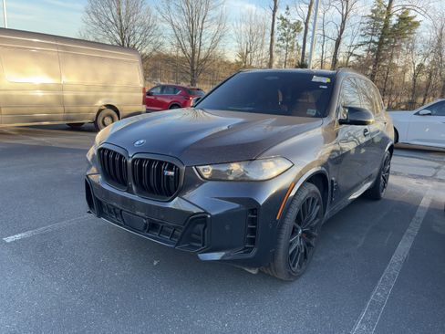 Used 2024 BMW X5 M60i image 9