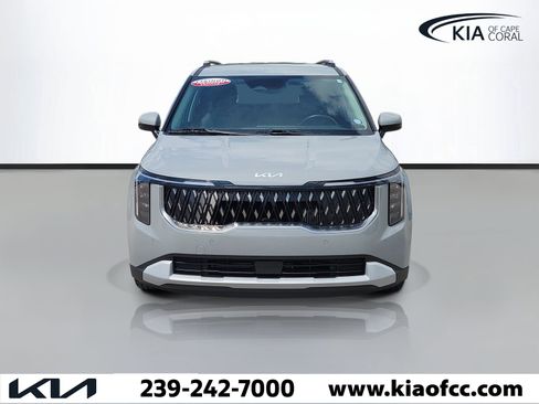 Certified 2025 Kia Carnival EX FWD image 2