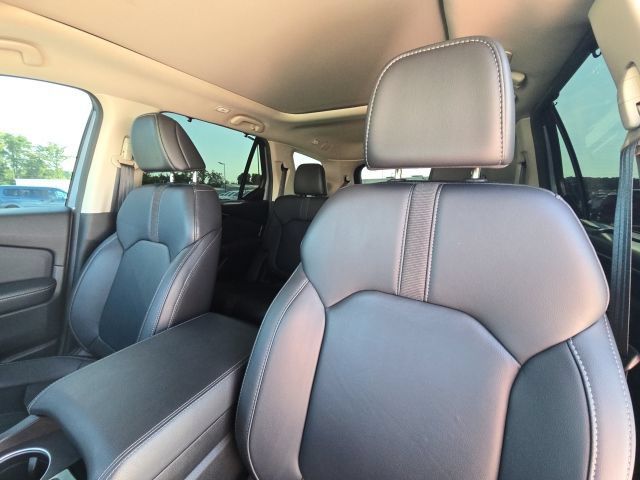 Used 2025 Honda Pilot Touring image 26