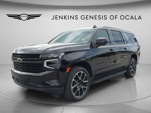 Used 2024 Chevrolet Suburban RST w/ Max Trailering Package AWD/4WD image 6