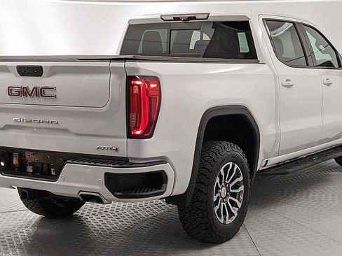 Used 2021 GMC Sierra 1500 AT4 w/ AT4 Value Package AWD/4WD image 3