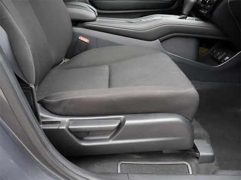 Used 2018 Honda HR-V LX image 12