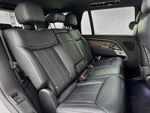 Used 2023 Land Rover Range Rover Long Wheelbase SE AWD/4WD image 28