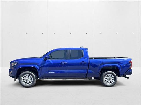 New 2025 Toyota Tacoma SR5 image 5