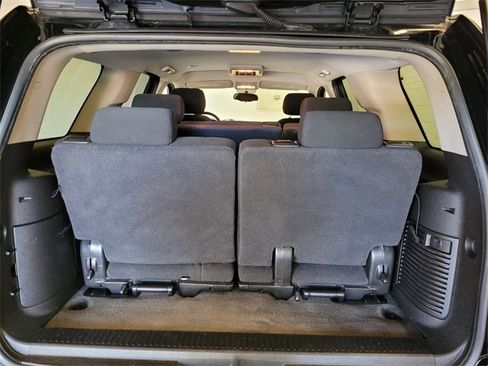 Used 2010 Chevrolet Tahoe LS image 14