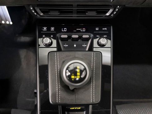 Certified 2024 Porsche 911 GT3 RWD image 21
